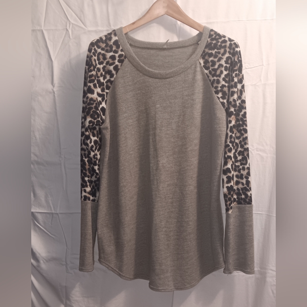 Acting Pro loose blouse 1X